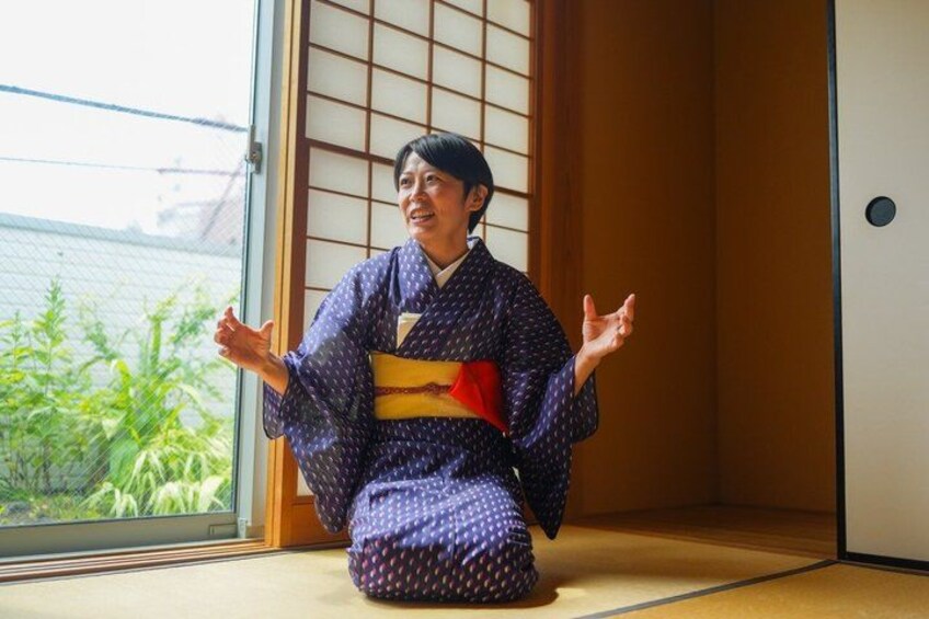 Kyoto: Tea Ceremony Experience in a small tea room 3