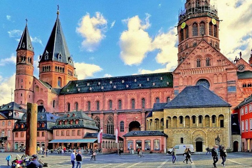 Magical Train Excursion: From Frankfurt to Charming Mainz 1