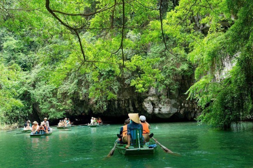 Ninh Binh: Discover the Wonders of Bai Dinh, Mua Caves & Trang An 2