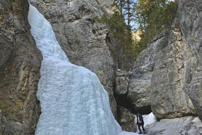 Kananaskis: Grassi Lake and Grotto Canyon Hiking Day tour 3