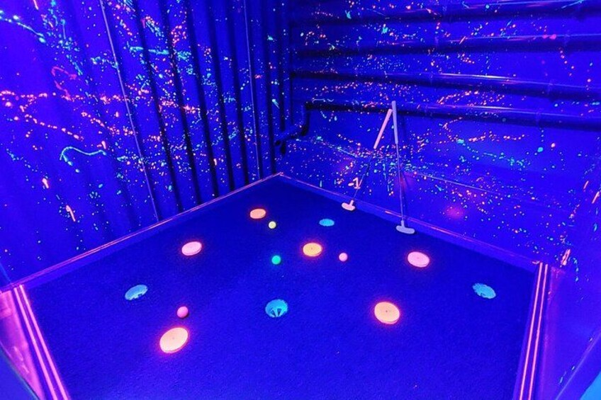 Indoor Illuminated 9 Hole Golf in Matlock Bath Peak District 2