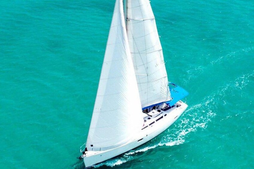 Private Luxury Sailing from Casa de Campo to Catalina Island 2