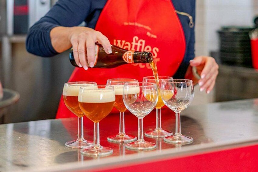The Waffles 'n Beer Workshop in Brussels Centre 5