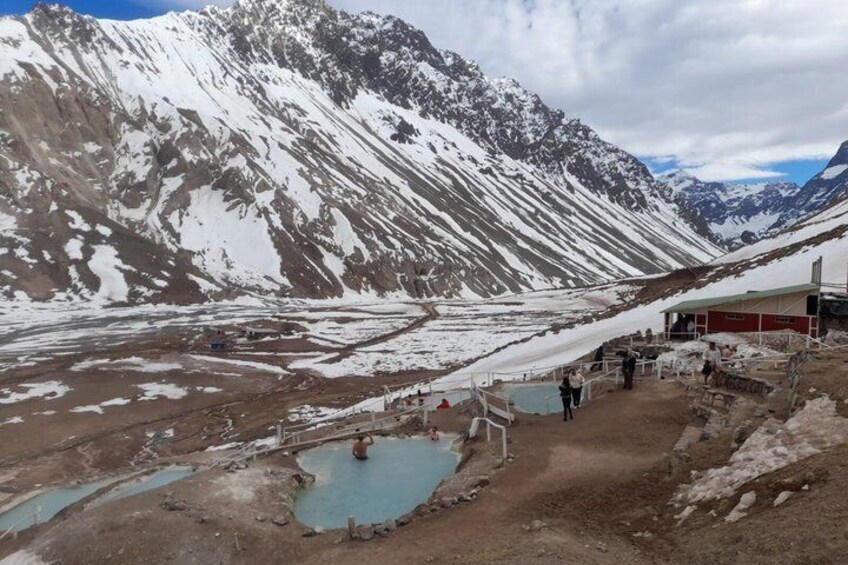 Private Tour to Maipo Cajon, El Yeso Reservoir and Thermal Baths 3