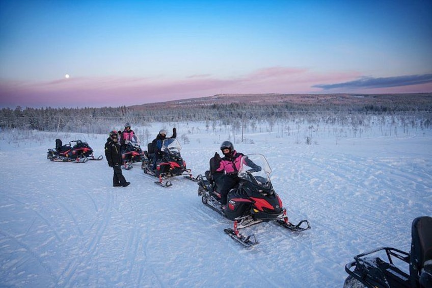 Snowmobile Tours in Rovaniemi Lapland in small group 2