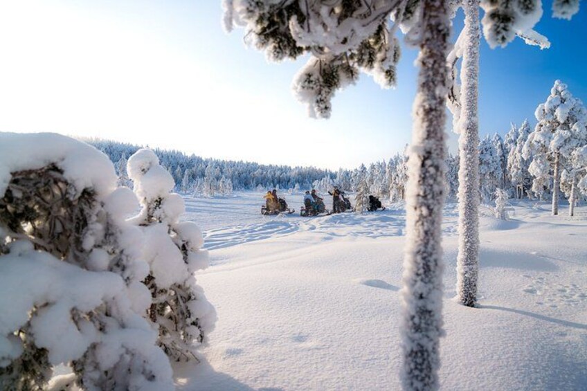 Snowmobile Tours in Rovaniemi Lapland in small group 5