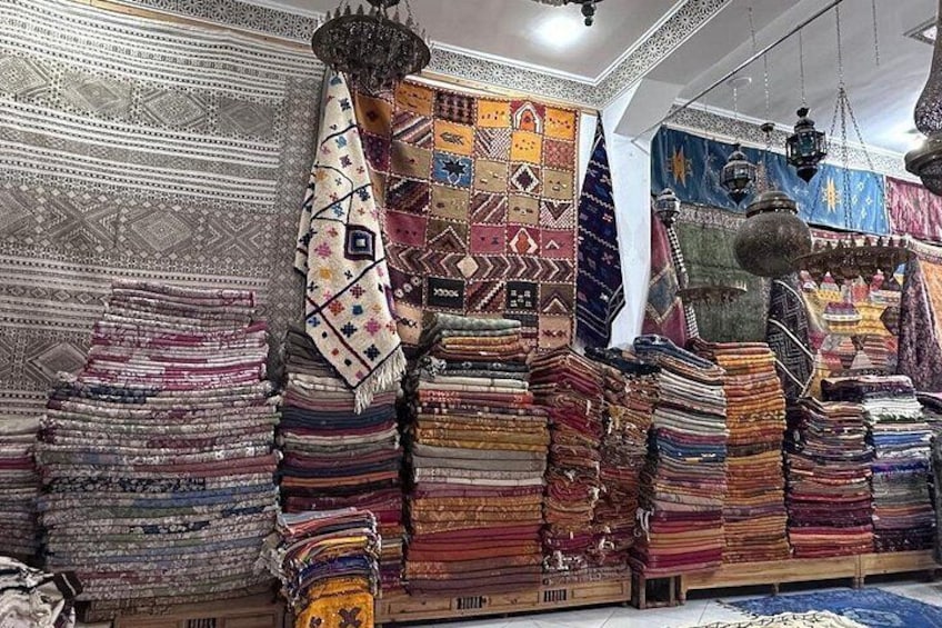 Private Cultural Fes Shopping Tour with Local Guide 1