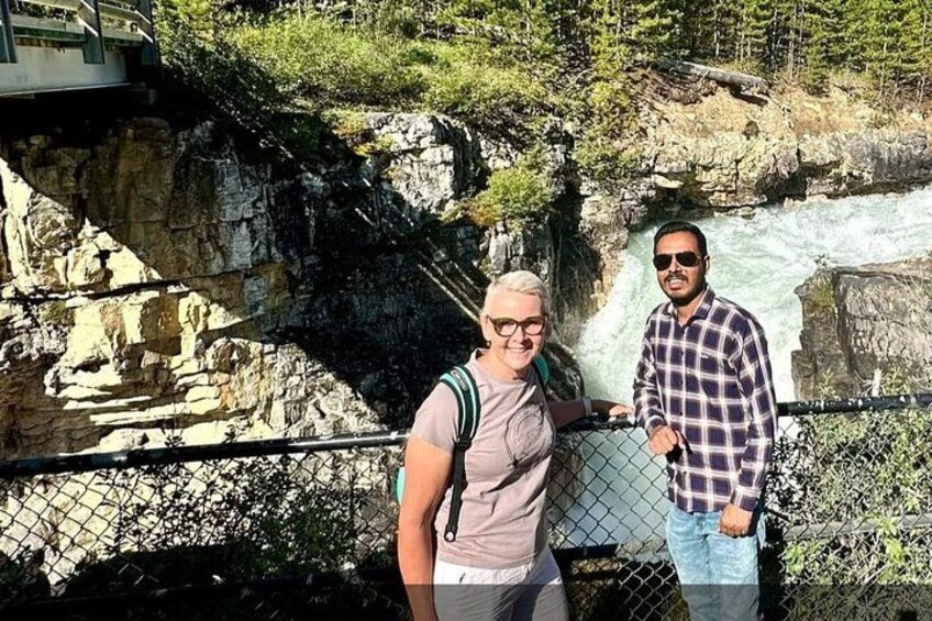 Full Day Private Tour Banff/Yoho Moraine Customized Sightseeing 3
