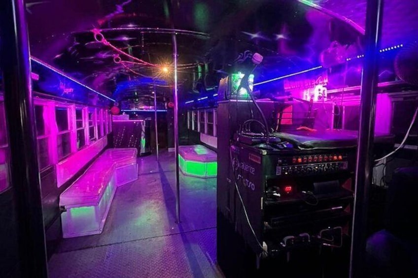 Party on Wheels Bus Tour of Panama City 2