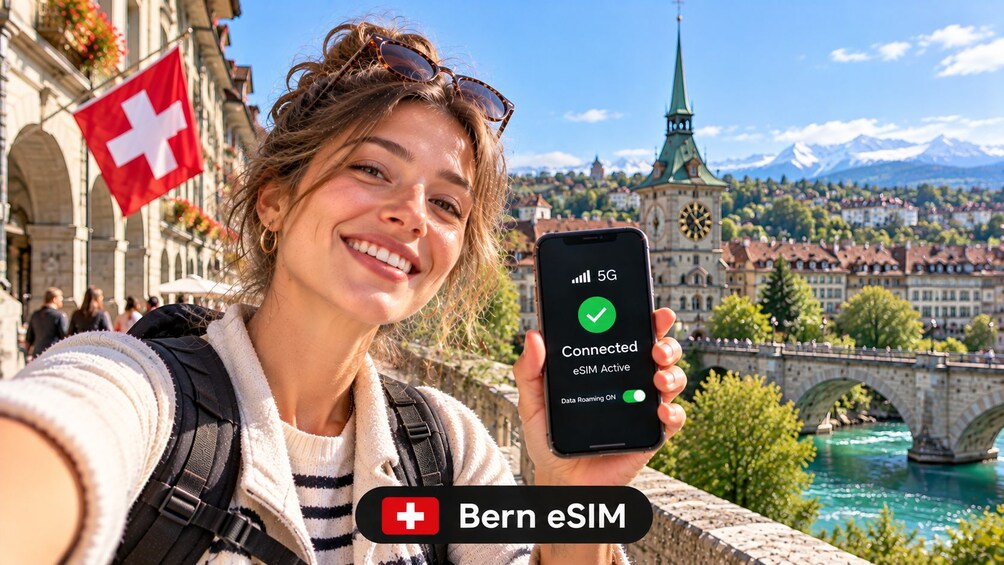 Una persona sosteniendo un teléfono inteligente que muestra una conexión 5G y activación de eSIM. En el fondo, se observa un puente, una torre del reloj y un paisaje montañoso. 1