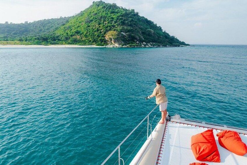 Pattaya Sunset Catamaran Island Hopping with Lunch 3