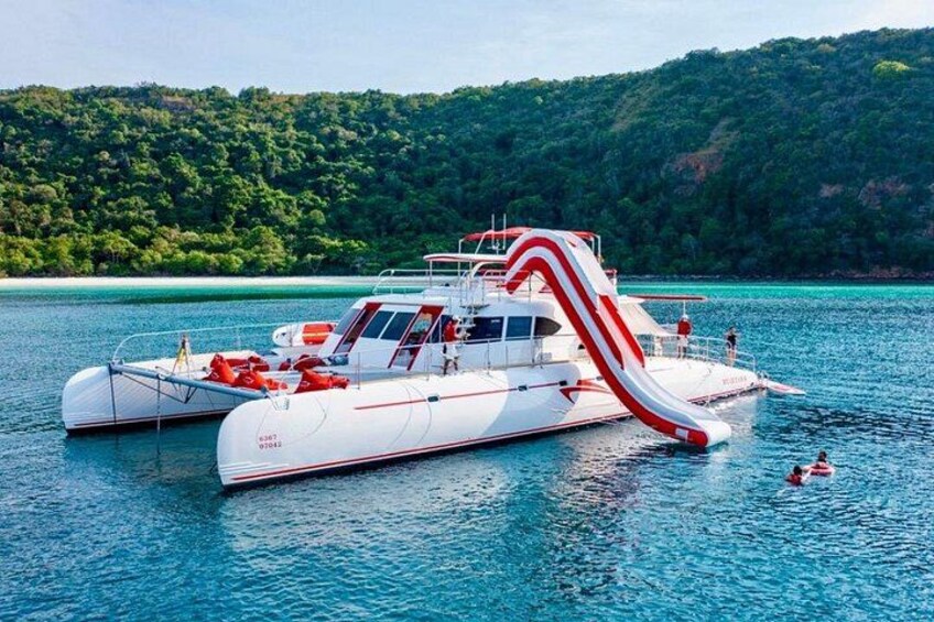 Pattaya Sunset Catamaran Island Hopping with Lunch 4