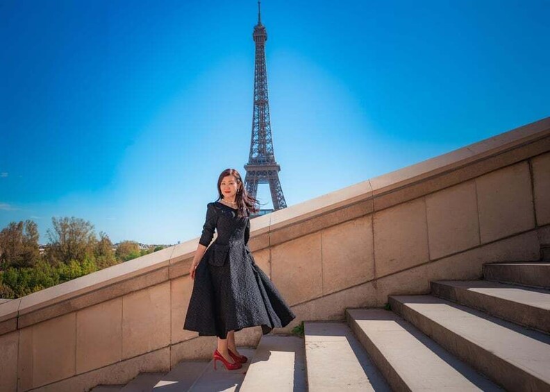 Picture 3 for Activity Paris: Professional Photoshoot with the Eiffel Tower 3