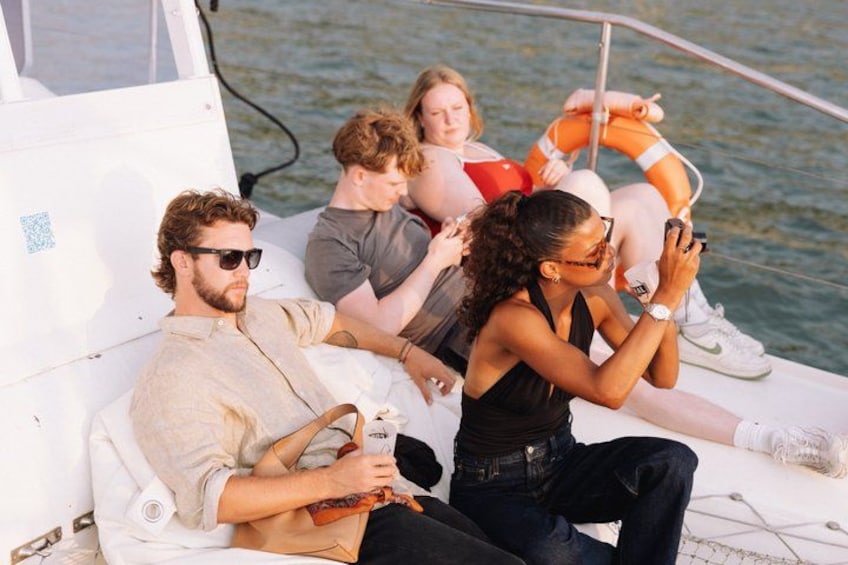 Lisbon: Sunset Catamaran Boat Tour with 1 Drink 3