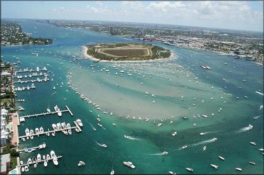 West Palm Beach Private Boat Cruise and Tour with a Captain 2
