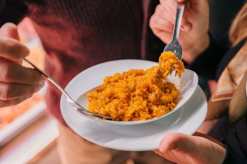 Cadiz Food Tour: Tapas, Drinks and Delights with a Local 2