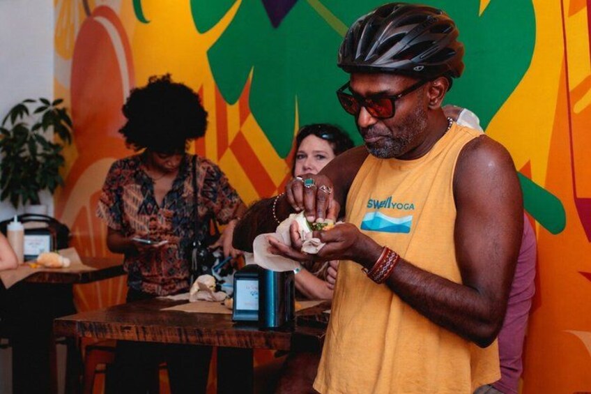 Miami Beach Bike and Food Tour - Bikes, Bites & Views (Adults) 5