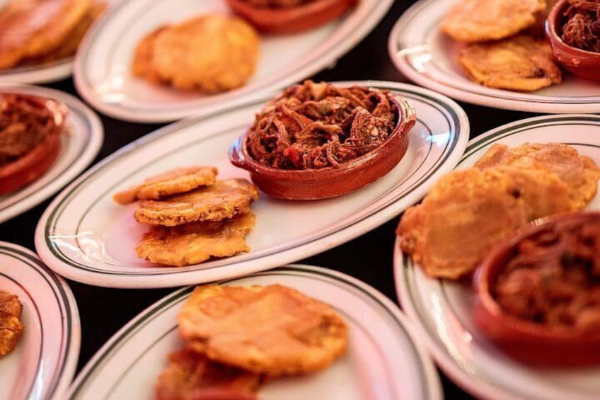 Feed your curiosity and your appetite on our South Beach Food & Bike Tour and Miami Beach Food & Bike Tour—where every turn brings a new local flavor and cultural gem. 3