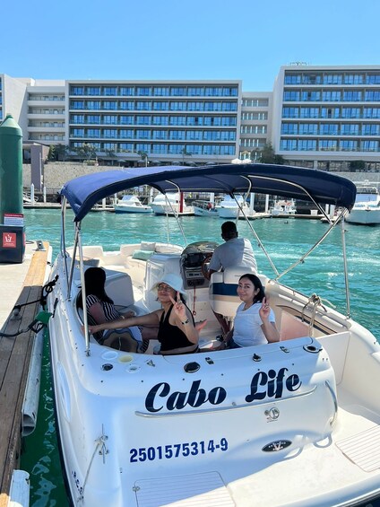 Shared 1 Hour Yacht to The Arch, Lovers Beach and Pelican Rock 5