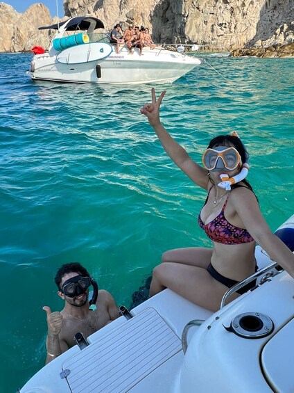 Shared 1 Hour Yacht to The Arch, Lovers Beach and Pelican Rock 3