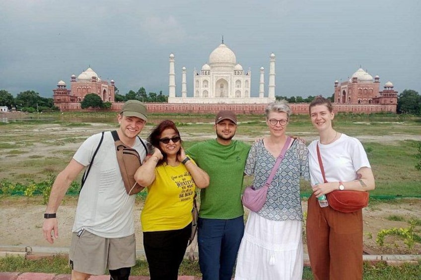 Taj Mahal Tour from Mumbai, Goa & Cochin Cruise Ports 1