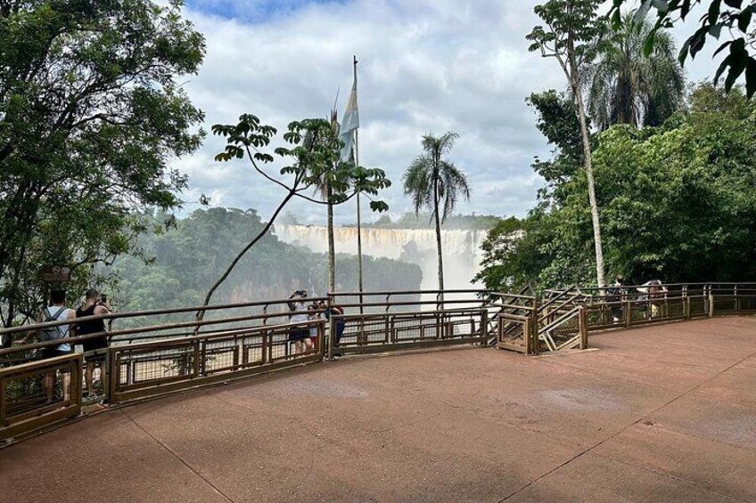 Tour 2 days: Brazilian Falls and Argentina & Bird Park 2