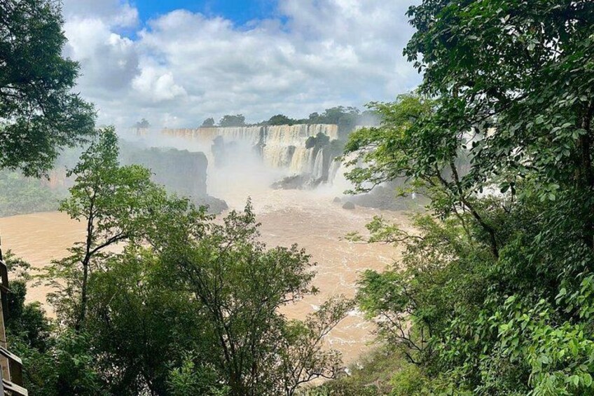 Tour 2 days: Brazilian Falls and Argentina & Bird Park 2