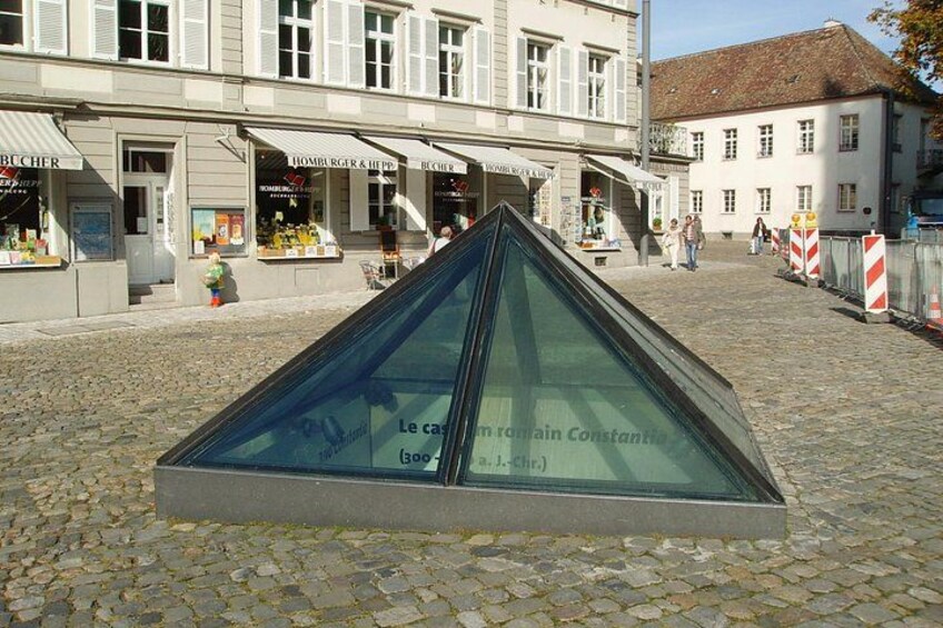 Roman pyramid, Constance 4