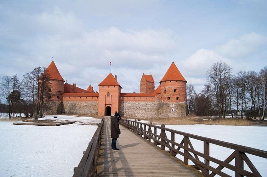 Snowshoeing in Trakai 1