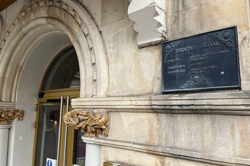 e-Scavenger hunt Bath: Explore the city at your own pace 5