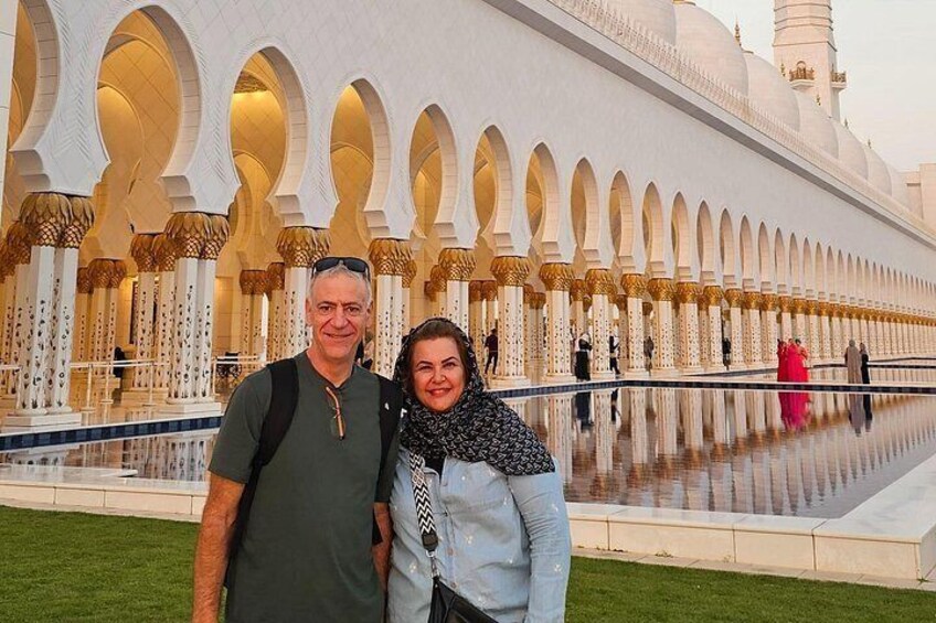 Abu Dhabi Premium Full-Day Sightseeing Tour From Dubai 4