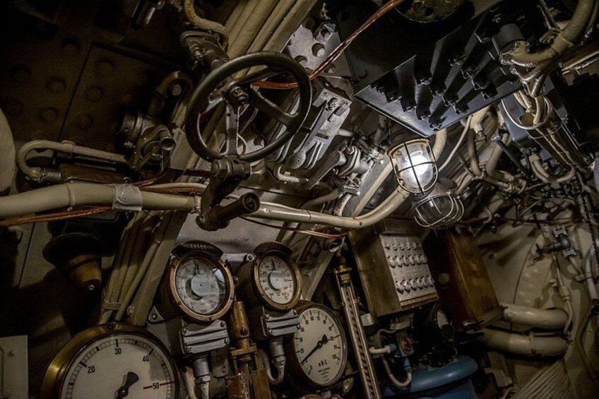 U Boot Museum and War History Private Tour in Hamburg 5