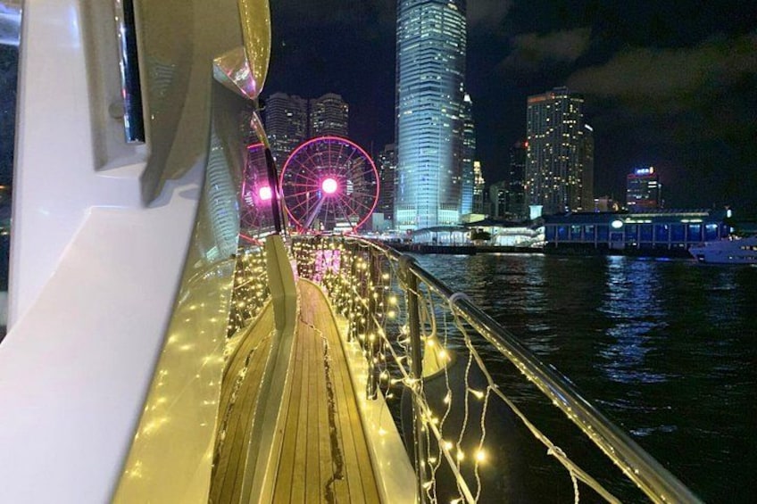 Star Chaser Victoria Harbour Luxury Night Cruise 2