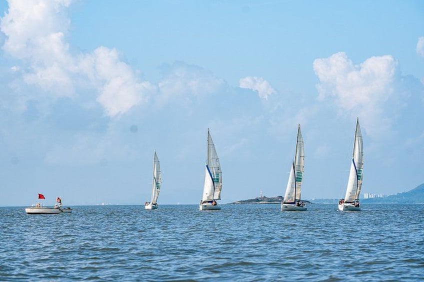 Discover Sailing at Iconic Gateway- Mumbai 1