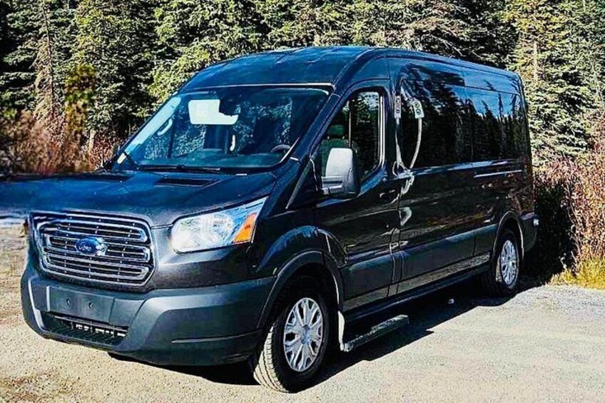 Shuttle to Moraine Lake 2