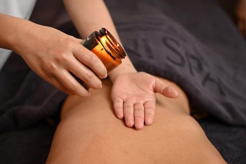 When candle wax melts and is massaged onto the skin, it can provide nutrients and moisture to the skin, helping to soften and protect the skin from the negative effects of the weather. 5