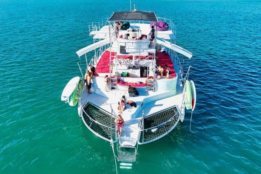 Private Yacht Charter on ChicaFun 1 Waterslides all inclusive 1
