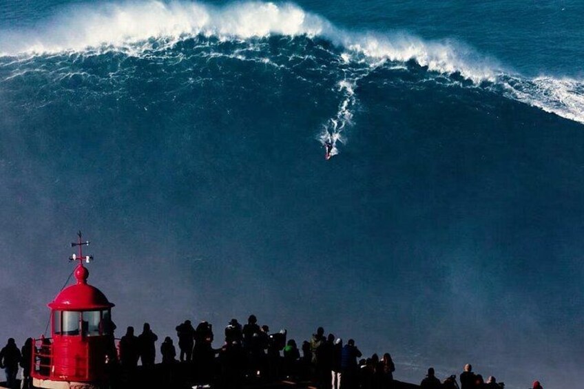 Nazaré and Óbidos Small Group Day Trip by Van with Hotel Pick up 2
