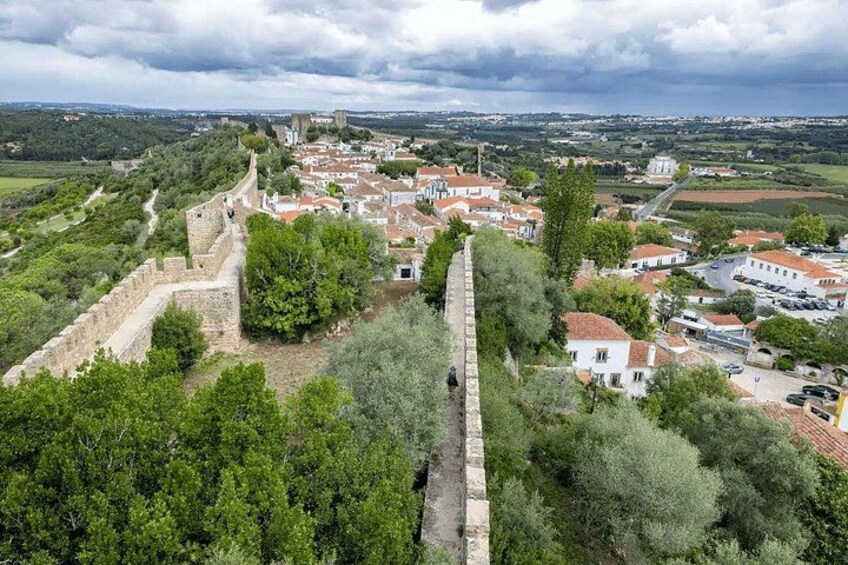 Nazaré and Óbidos Small Group Day Trip by Van with Hotel Pick up 2