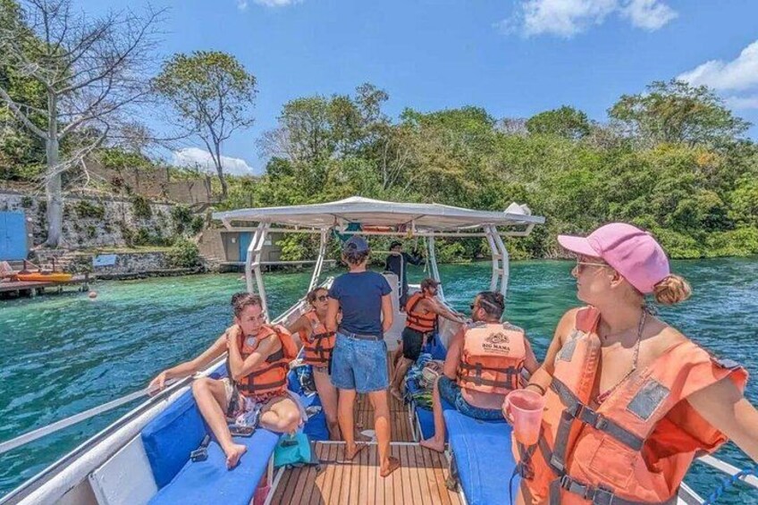 Bacalar Tour: Magical Town and Lagoon of the 7 Colors 4