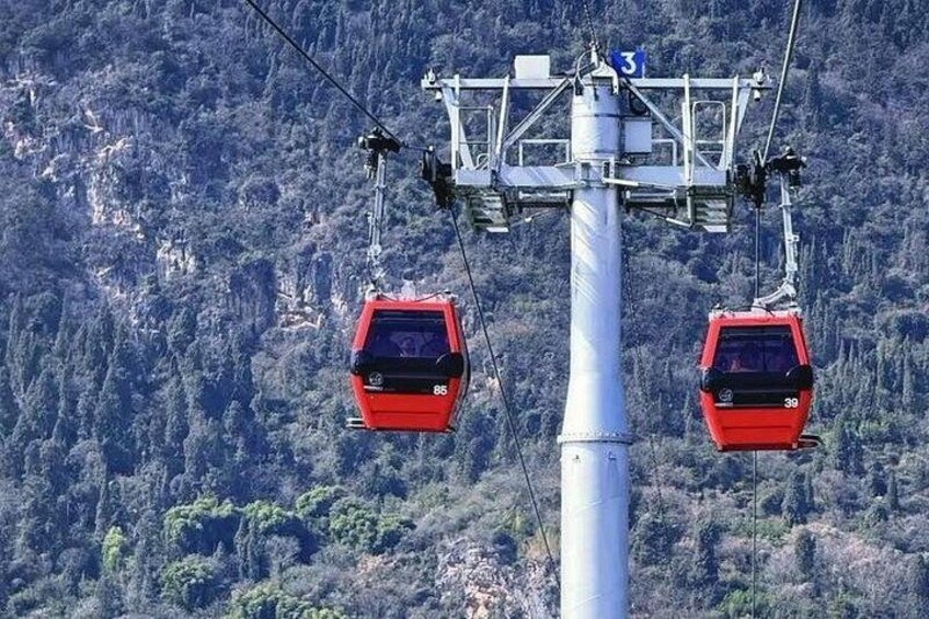 Kunming Western Hills Scenic Area Private Tour 3