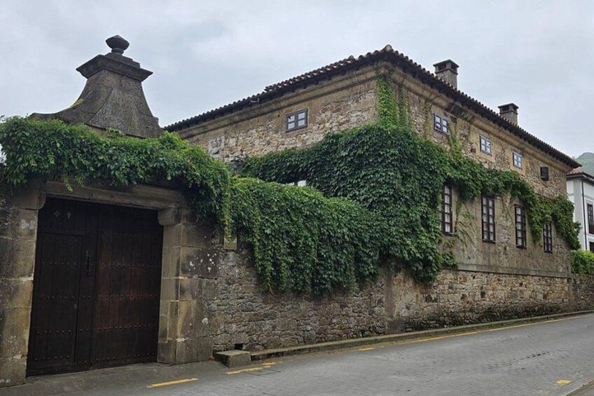 Private Guided Walking Tour in Liérganes 3