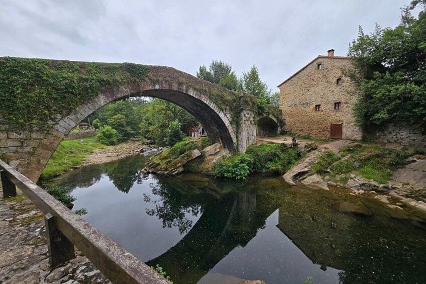 Private Guided Walking Tour in Liérganes 1