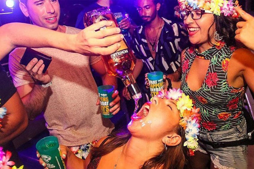 Experience Boat Party Club at Rio de Janeiro 3