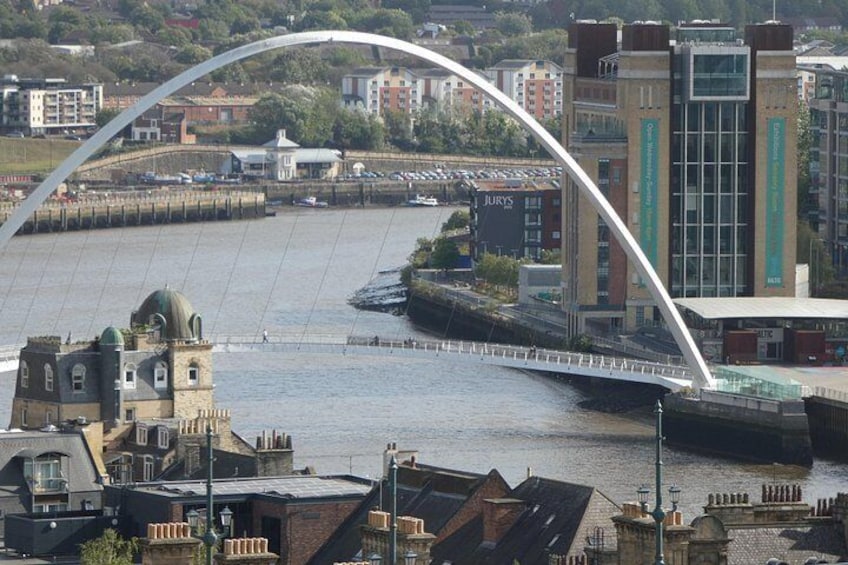 2 Hours Walking Tour in Newcastle Upon Tyne in Italian/English 1
