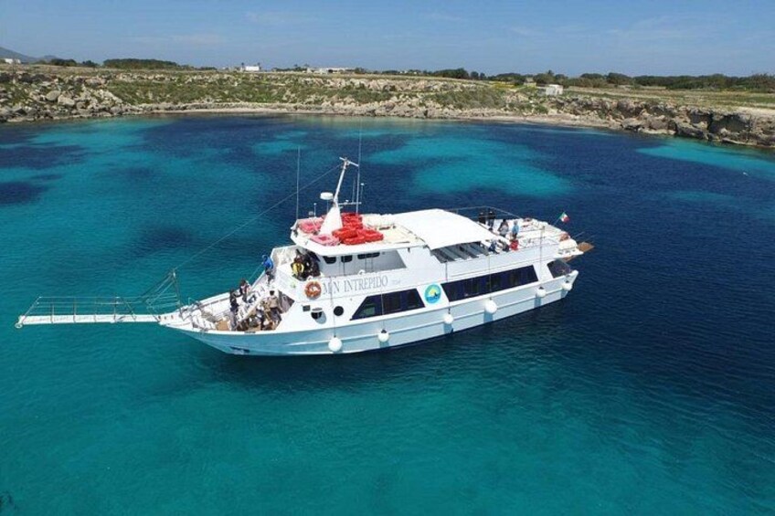 Excursion by motorboat 1