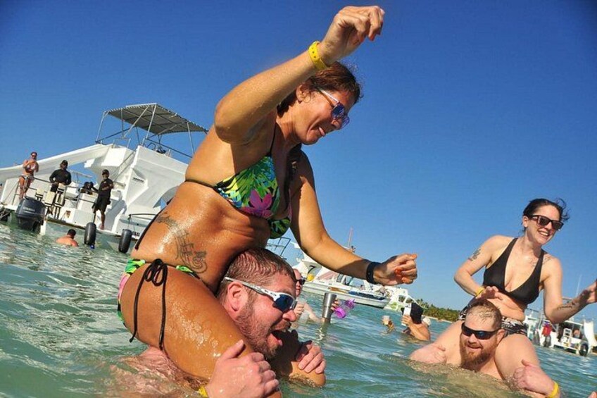 Punta Cana Hip Hop Party Boat: Snorkeling, Open Bar & Adults Only 5