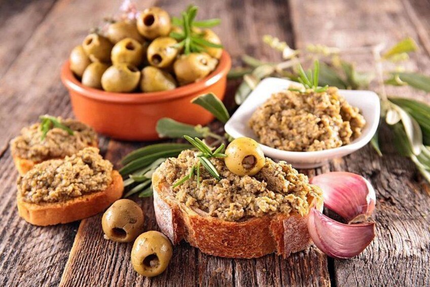 Toulon City History and Culinary Delights Walking Tour from port 2