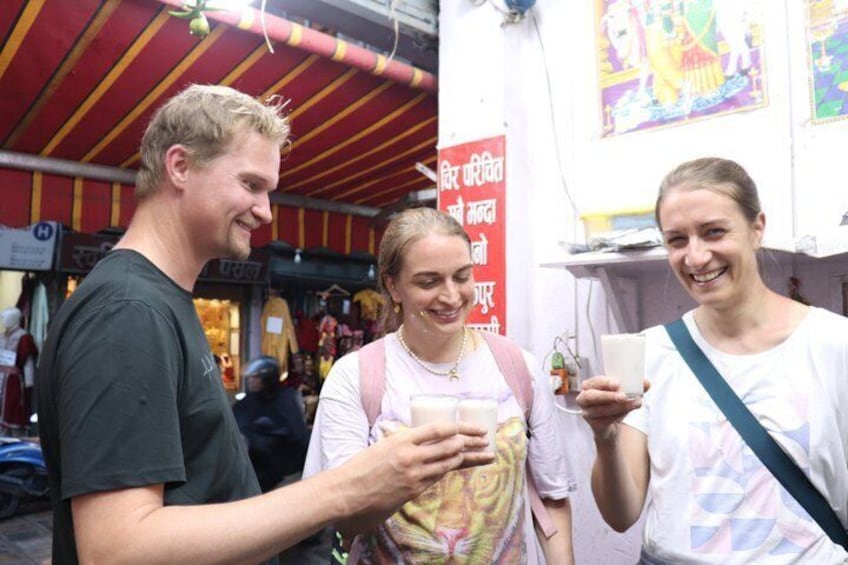 Walking Food Tour Food and Drink Tasting with Guide In Kathmandu 4