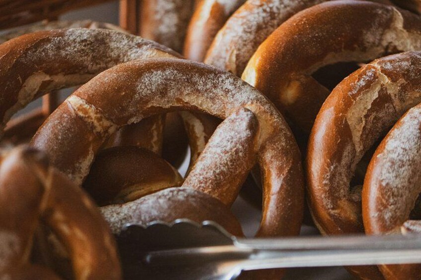 Innsbruck: A Walking Food Tour with Full Meal by Do Eat Better 4